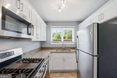 1204 Ashborough Terrace SE #E, Marietta, GA 30067 - Photo 7