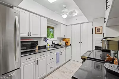 227 Shakespeare Drive #303, Clayton, GA 30525 - Photo 5