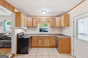 369 Skyline Dr, Toccoa, GA 30577 - Photo 13