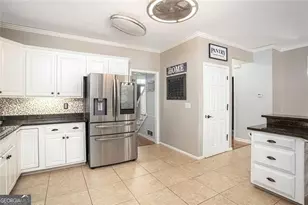 2562 Forest Meadow Ln, Lawrenceville, GA 30043 - Photo 31