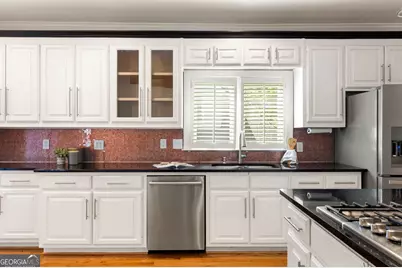 3736 Harts Place, Chamblee, GA 30341 - Photo 19