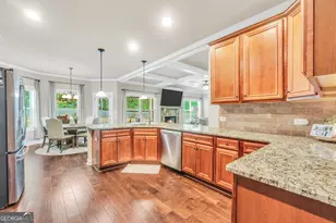 411 Homestead Cir, Forsyth, GA 31029 - Photo 7