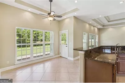 190 Lakes Drive, Brunswick, GA 31523 - Photo 11