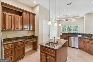 190 Lakes Dr, Brunswick, GA 31523 - Photo 9