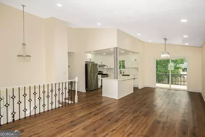 10175 Old Woodland Entry, Johns Creek, GA 30022 - Photo 7