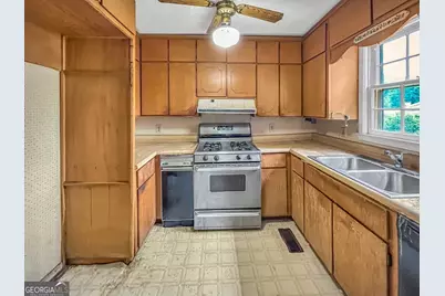 411 Edgewater Circle, Macon, GA 31220 - Photo 17