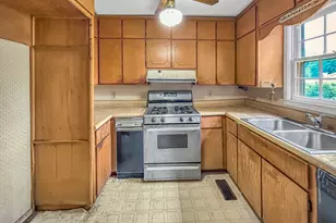 411 Edgewater Cir, Macon, GA 31220 - Photo 17