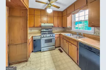 411 Edgewater Circle, Macon, GA 31220 - Photo 15