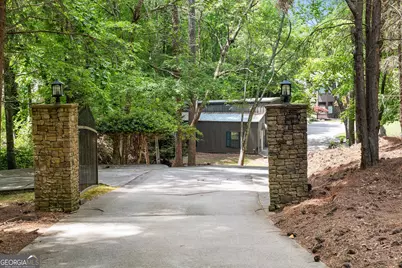 6525 Cox Drive, Flowery Branch, GA 30542 - Photo 3