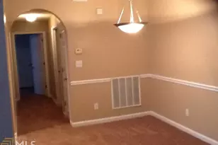 245 Amal Dr, Atlanta, GA 30315 - Photo 9