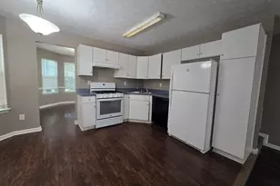 5836 Wellborn Creek Dr, Lithonia, GA 30058 - Photo 7