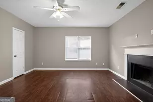 5836 Wellborn Creek Dr, Lithonia, GA 30058 - Photo 7