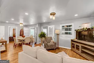 198 Joe Louis Dr NW, Atlanta, GA 30314 - Photo 3
