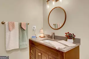198 Joe Louis Dr NW, Atlanta, GA 30314 - Photo 15