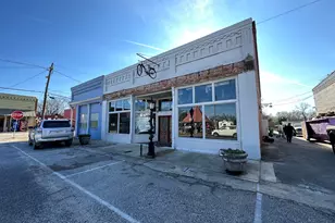 13 Public Square, Bowman, GA 30624 - Photo 1