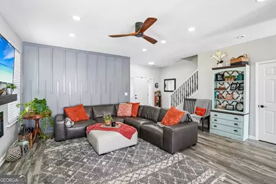 5301 Paramount View Way, Sugar Hill, GA 30518 - Photo 7