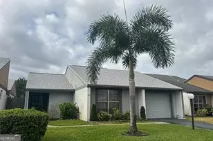9801 Maplecrest Cir, Lehigh Acres, FL 33936 - Photo 3