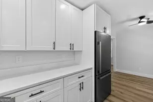 2712 Loghaven Dr NW, Atlanta, GA 30318 - Photo 7
