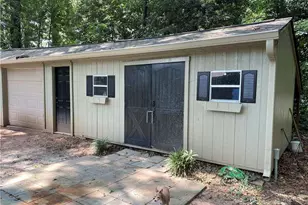 3727 Rainbow Circle, Snellville, GA 30039 - Photo 9