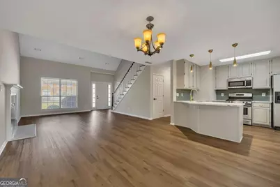 4704 Vineyard Court SE, Smyrna, GA 30082 - Photo 7