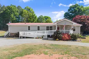 102 Old Harden Orchard Rd, Commerce, GA 30529 - Photo 1