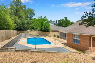 300 Oak Pointe Dr, Dublin, GA 31021 - Photo 5