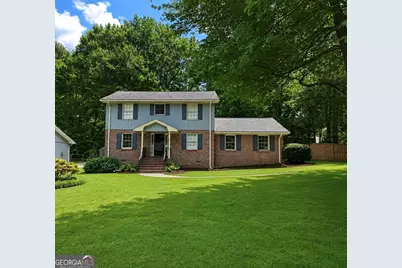 4056 White Oak Lane SW, Lilburn, GA 30047 - Photo 1