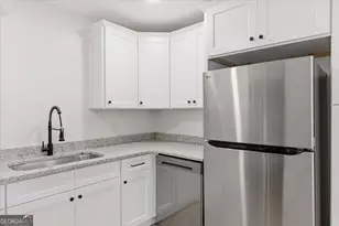 911 Bomar St, LaFayette, GA 30728 - Photo 17
