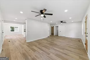 911 Bomar St, LaFayette, GA 30728 - Photo 9