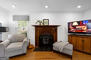 801 Ridgelake Dr, Peachtree City, GA 30269 - Photo 7