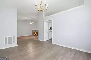 540 Sterling Hill Dr, Lawrenceville, GA 30046 - Photo 9