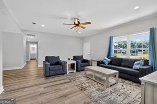 209 Green Cove Dr, Brunswick, GA 31525 - Photo 5