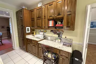 7155 Roswell Rd, Sandy Springs, GA 30328 - Photo 7