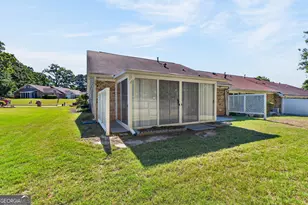 6847 Oak View Ct, Riverdale, GA 30274 - Photo 27