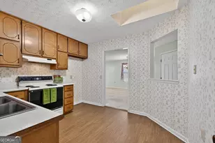 6847 Oak View Ct, Riverdale, GA 30274 - Photo 13