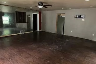 2379 Country Club Dr SW, Atlanta, GA 30311 - Photo 3