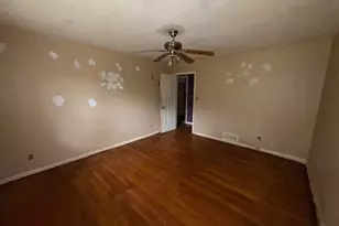 2379 Country Club Dr SW, Atlanta, GA 30311 - Photo 5
