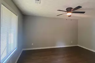 100 Spring Ct, Fairburn, GA 30213 - Photo 3