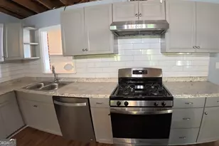 67 Glover Cir, Newnan, GA 30263 - Photo 3