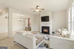 1689 Sentinel View Dr, Lawrenceville, GA 30043 - Photo 9