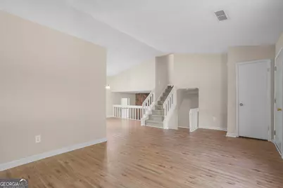 4975 Galbraith Circle, Stone Mountain, GA 30088 - Photo 5