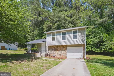 4975 Galbraith Circle, Stone Mountain, GA 30088 - Photo 1