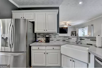 1813 Gold Finch Way, Lawrenceville, GA 30043 - Photo 17
