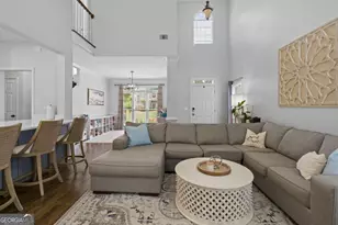 8065 Sandorn Dr, Roswell, GA 30075 - Photo 5