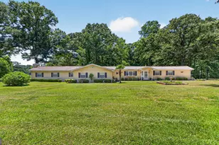 100 Bass Cir, Jackson, GA 30233 - Photo 1