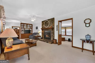 100 Bass Circle, Jackson, GA 30233 - Photo 5