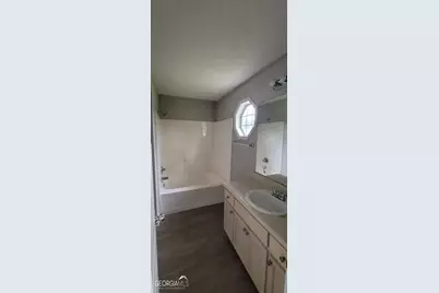 8632 Thomas Road, Riverdale, GA 30274 - Photo 9