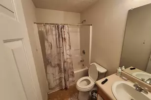 220 Laura Cir, South Fulton, GA 30349 - Photo 7