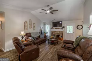 112 Pinkston Ct, Winder, GA 30680 - Photo 3