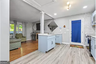 6322 Waikiki Way, Forest Park, GA 30297 - Photo 9